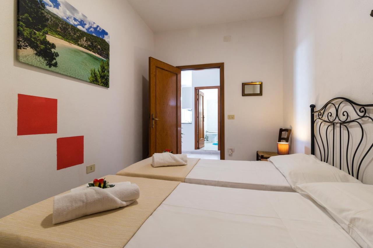 Suite Apartment La Punta Cala Gonone Eksteriør bilde
